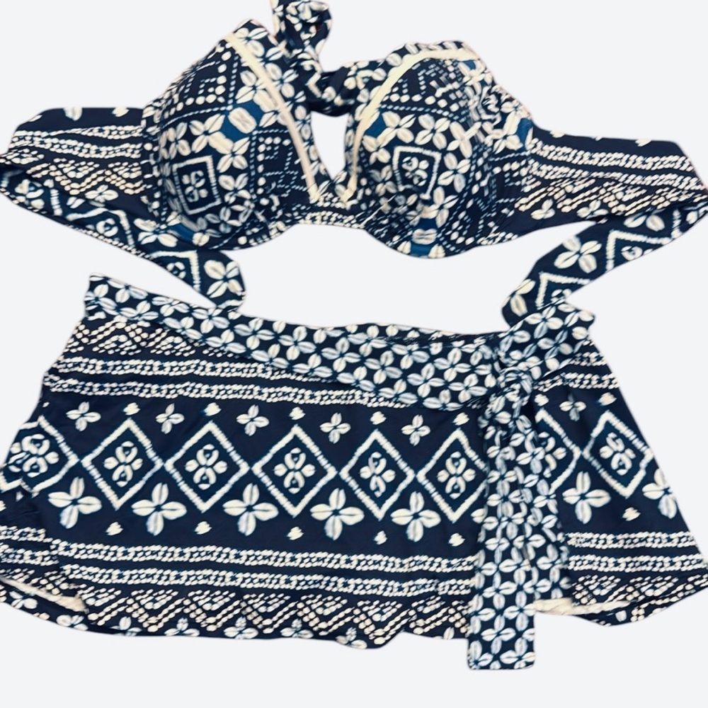 Navy and White Patterned Bikini Set size M